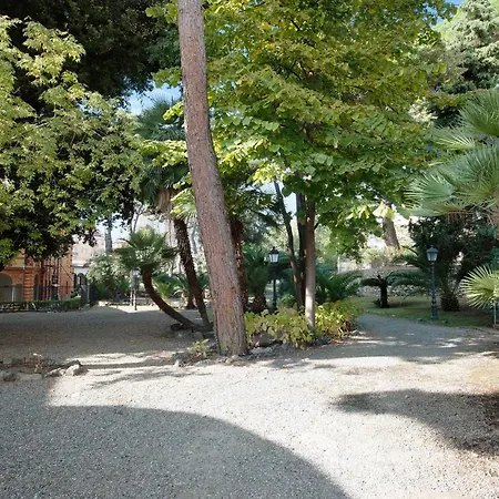 Trilocale San Nazario アパート ヴァラッツェ