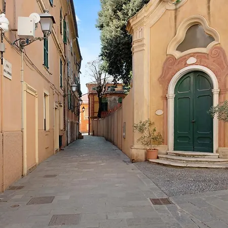 Trilocale San Nazario アパート