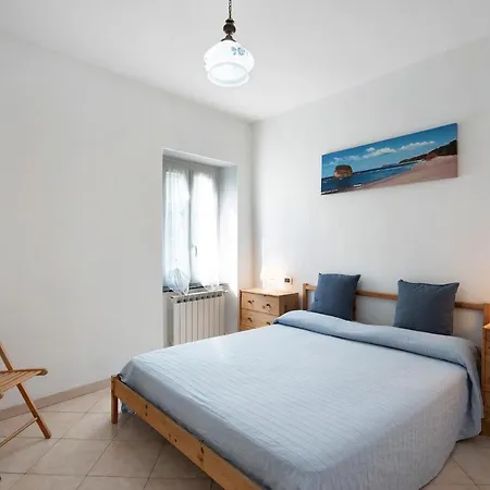 Trilocale San Nazario アパート *